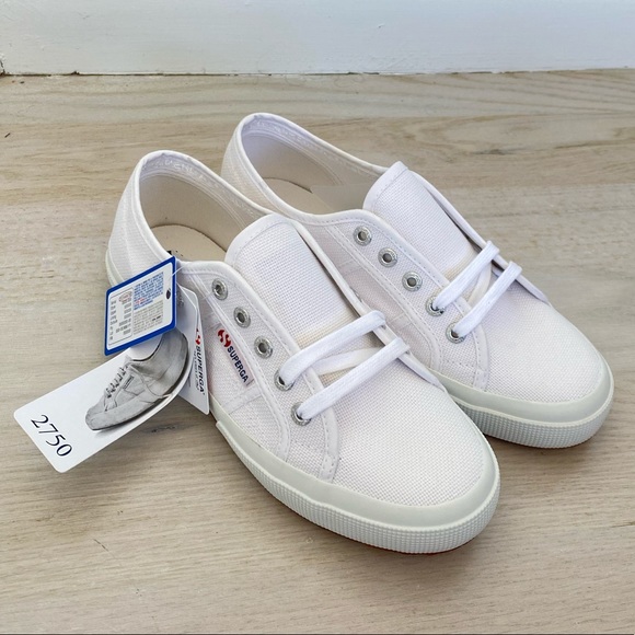 Superga Shoes - SUPERGA - brand new white 2750 cuto loverboy